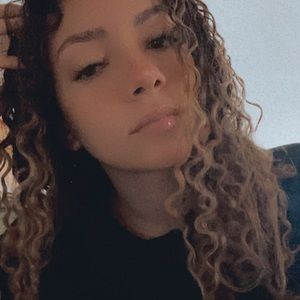 Meet your Posher, Meriam